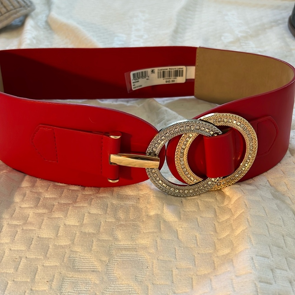 I.N.C. Women’s belt.